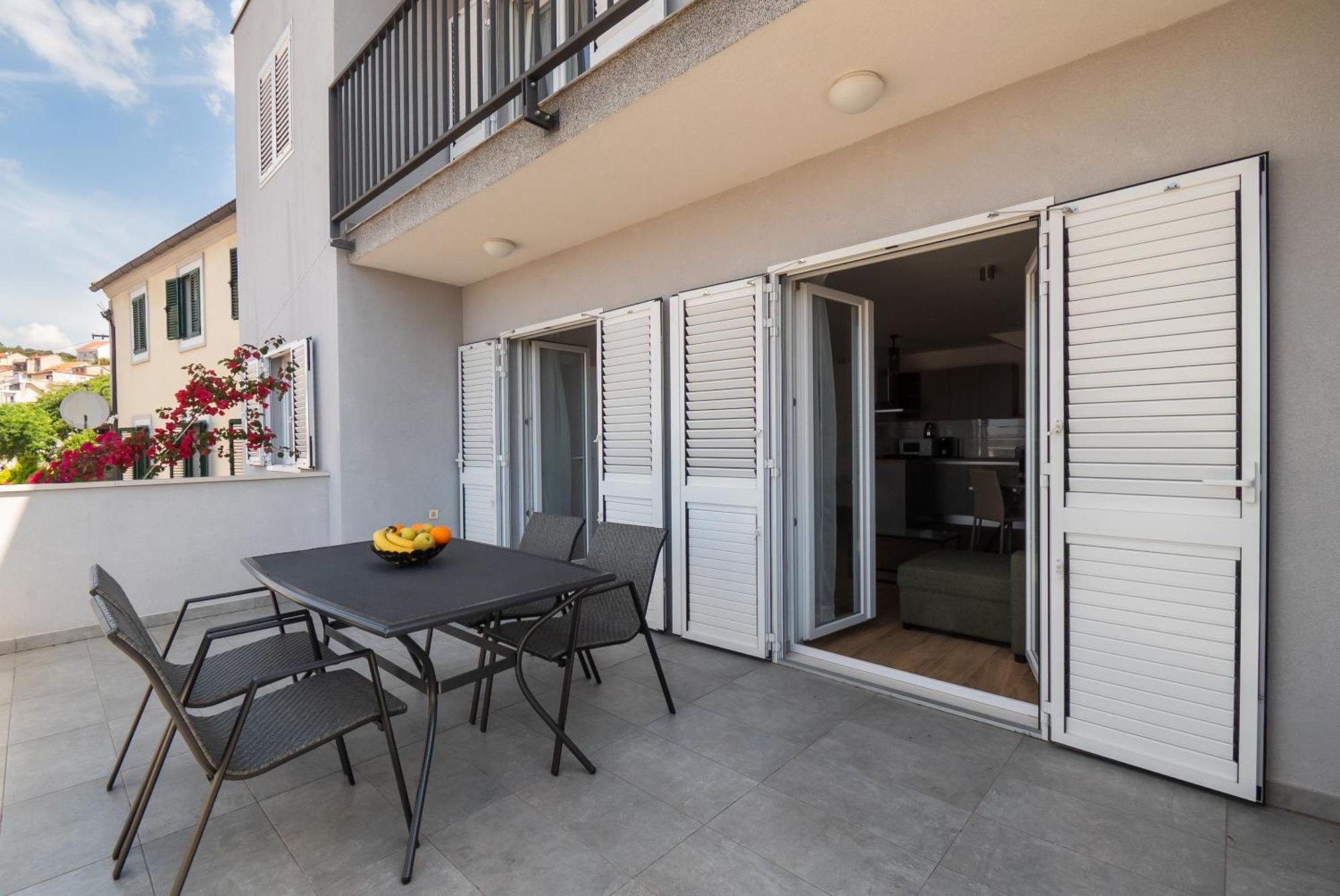 Apartman Miriam Šibenik Екстериор снимка